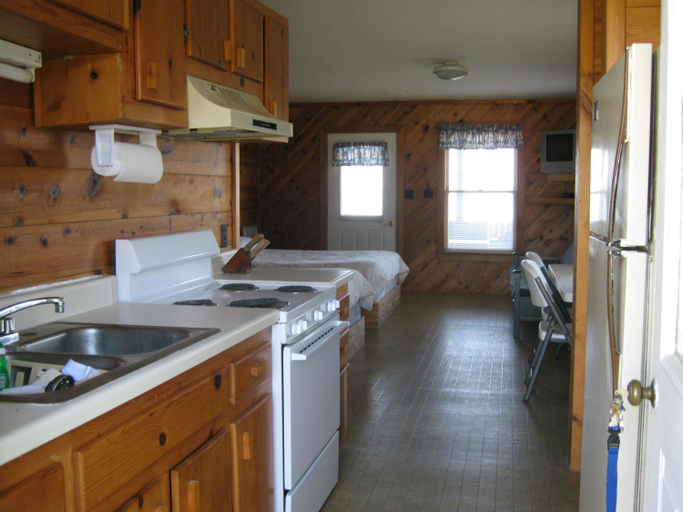 Dining Room, Virginia Landing Camping Resort Cabin 2, Accomack