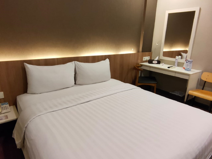 Bedroom 14
