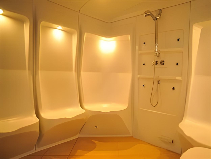 Bathroom 3, Hotel Erzsebet, Hévíz/Keszthely