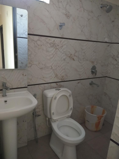 Bathroom 5, Suvarna Compact, Mysore