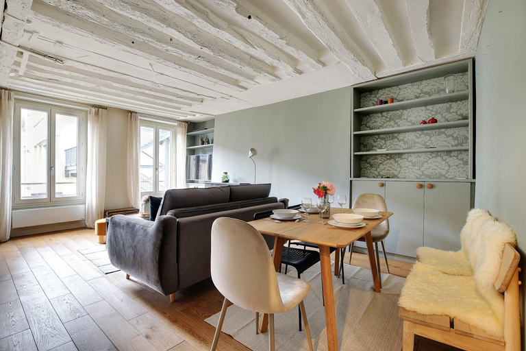 Others 4, Chic apartment -1BR/4P- Haut Marais / République, Paris