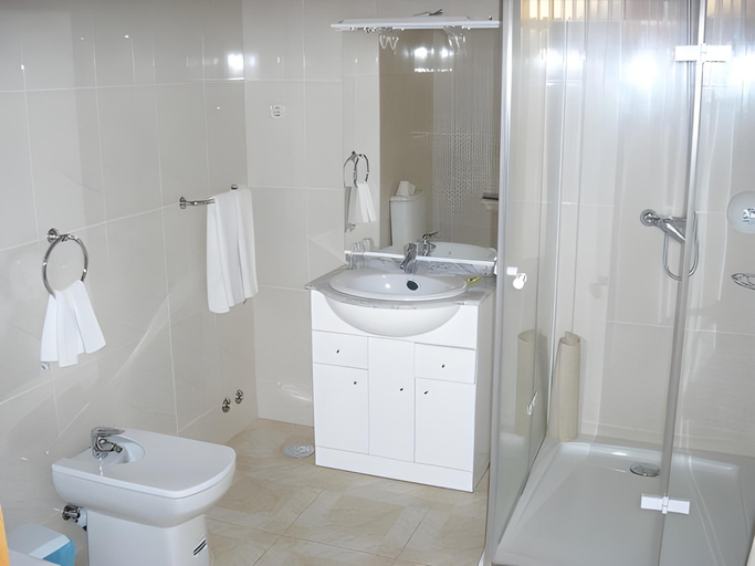 Bathroom 4, Hotel Contriz, Póvoa de Varzim