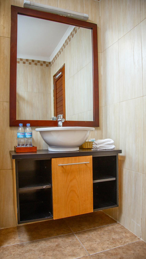 Bathroom 5, Kilimanjaro Wonders Hotel, Moshi Urban