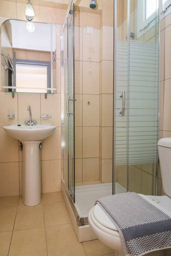 Bathroom 5, Macedonia, Ionian Islands