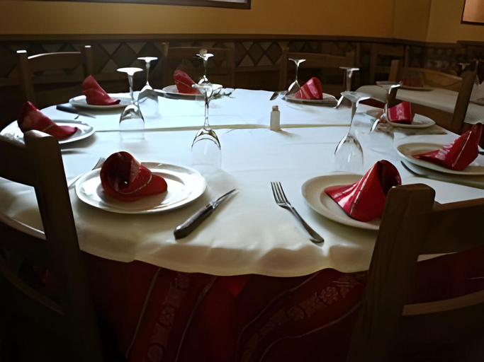 Food & Drinks 4, Hostal Musunzar, Navarra