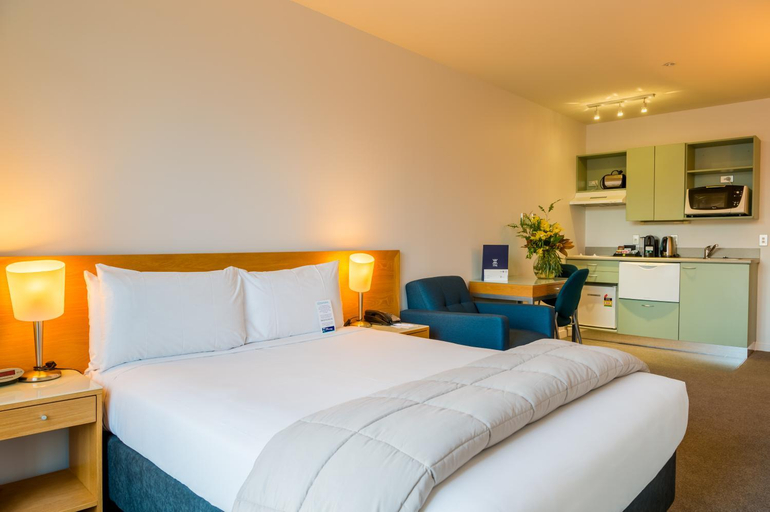 Bedroom 2, Astelia Apartment Hotel, Wellington
