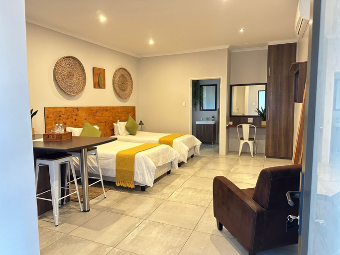 Bedroom 2, Maxton Boutique Hotel, Siyanda