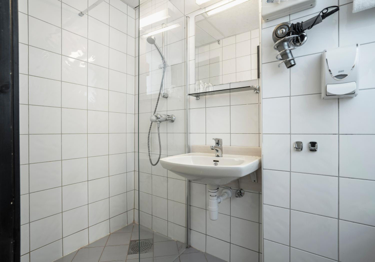 Bathroom 4, Thon Hotel Storgata, Kristiansund