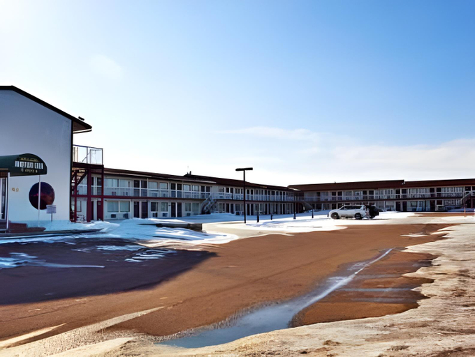 Others 2, Red Deer Inn & Suites, Division No. 8