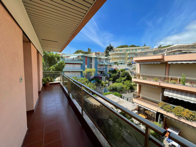 Exterior & Views 3, Suite Mono Orchidea - Box Auto & Terrazzo Sanremo, Imperia