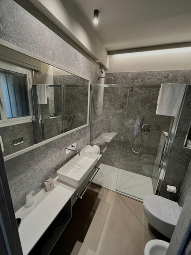Bathroom 5