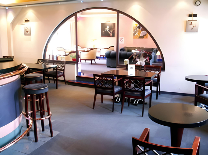 Food & Drinks 5, Logis Hotel Restaurant Gilles Moreau Laguiole, Aveyron