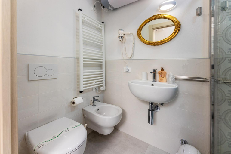 Bathroom 9