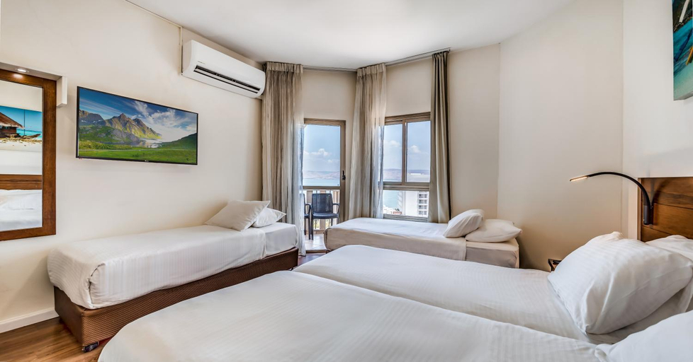 Bedroom 2, Aviv Holiday Flat