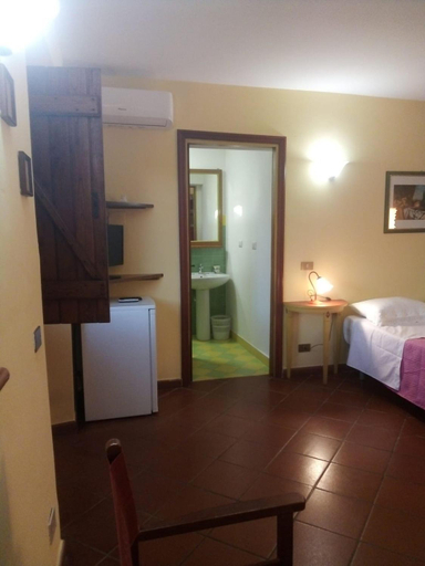 Others 5, Antico Casale Del Buono, Cosenza
