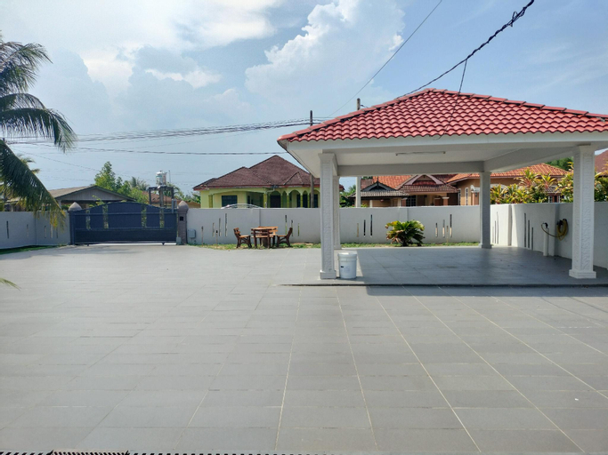 RINA HOMESTAY, Kemaman