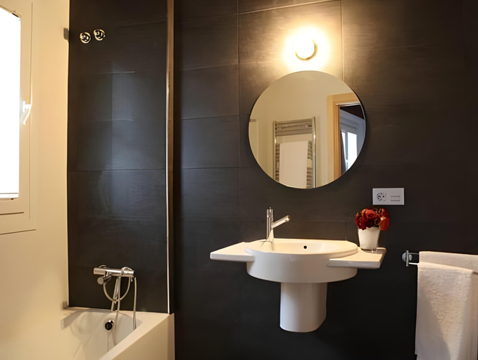 Bathroom 4, Hotel Boutique Txanka Erreka PARKING INCLUIDO, Guipúzcoa
