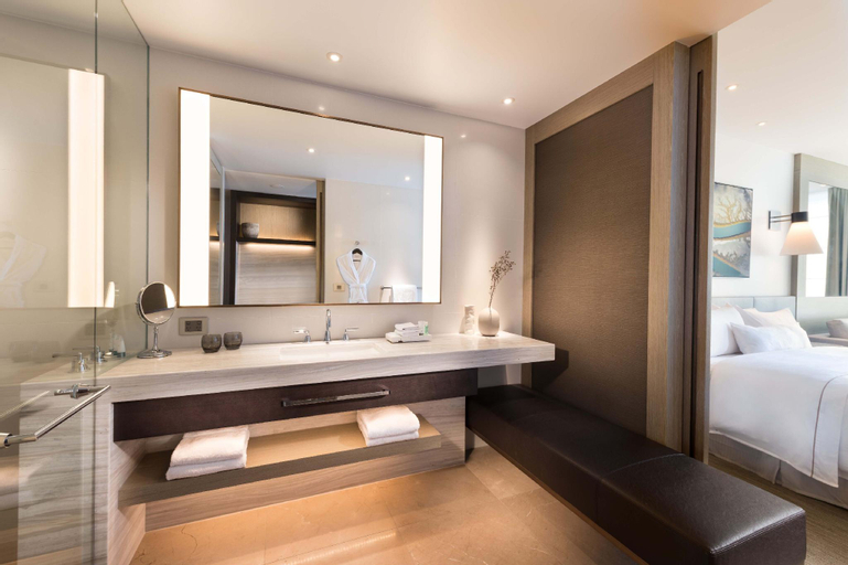 Bathroom 11