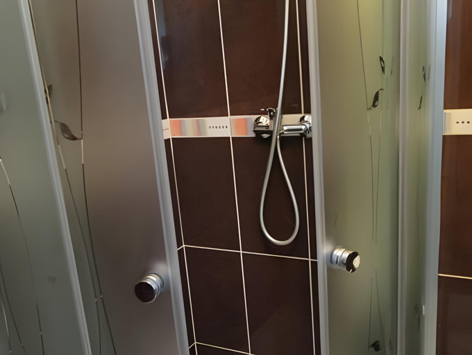 Bathroom 3, Hotel Agat & SPA, Bydgoszcz City