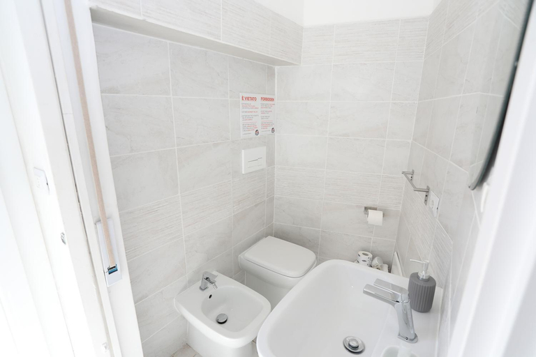 Bathroom 3, B&B Movie Home, Rome