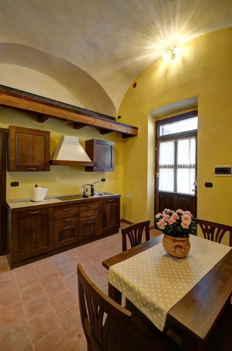 Dining Room 16