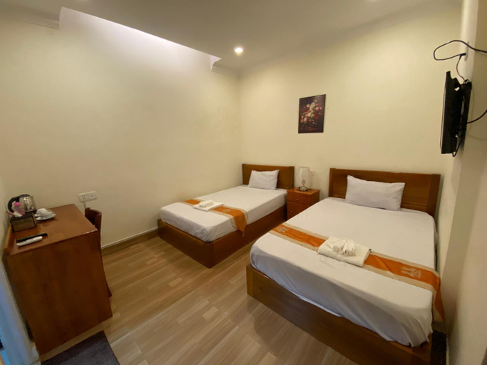 Bedroom 6