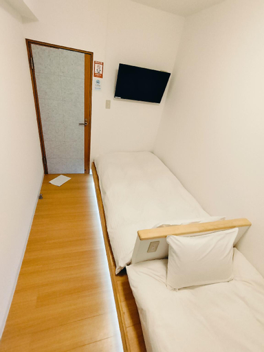 Bedroom 12