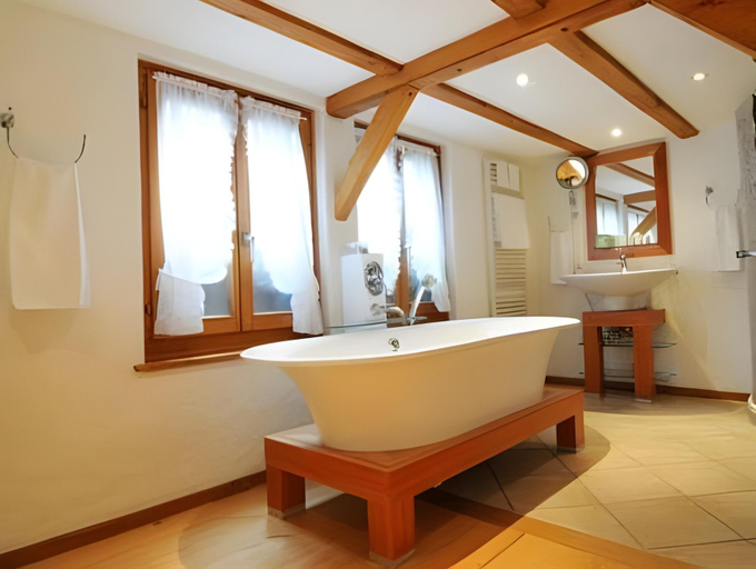 Bathroom 3, Hotel Olden, Saanen