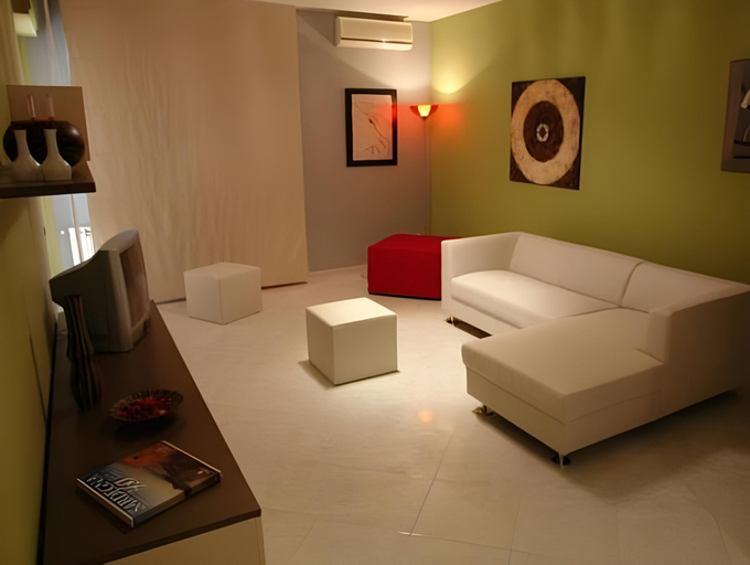 Others 5, B&B Elia's, Cagliari