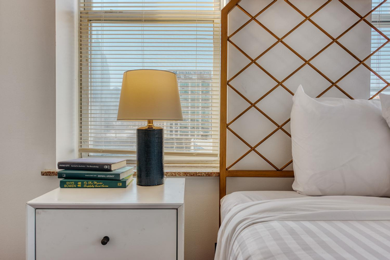 Bedroom 14