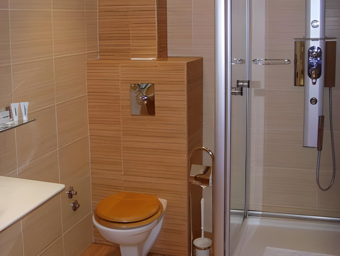 Bathroom 3, Family hotel Classic, Varna