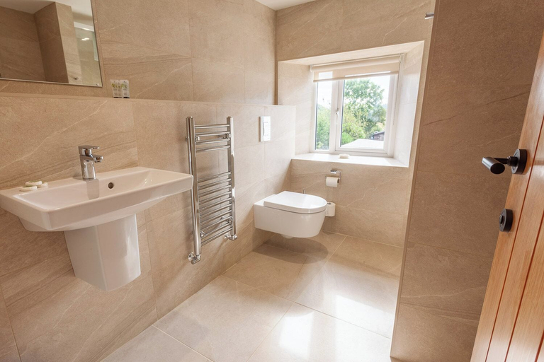 Bathroom 4, The Rose & Thistle Alwinton, Northumberland