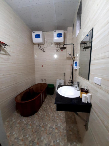 Bathroom 3, Mai's Homestay Dong Van, Đồng Văn