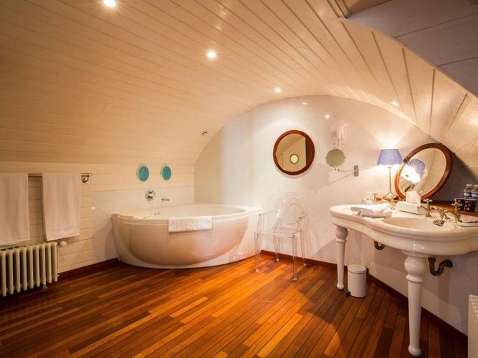 Bathroom 3