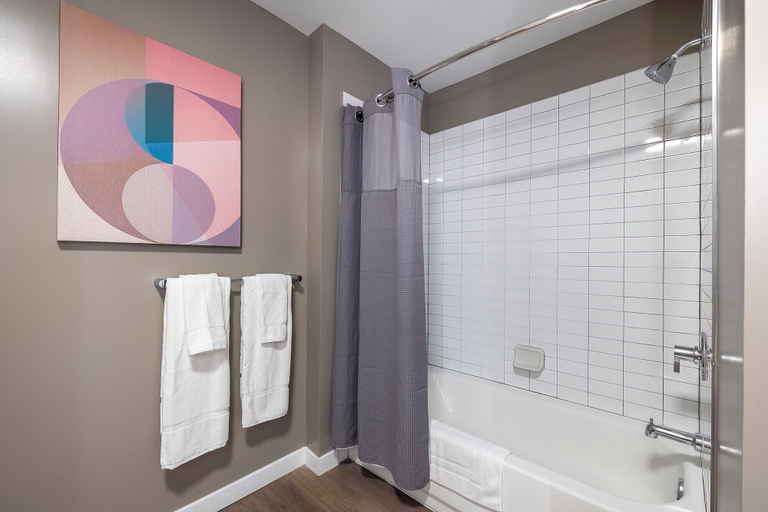 Bathroom 3, Escape - 708, Fairfield