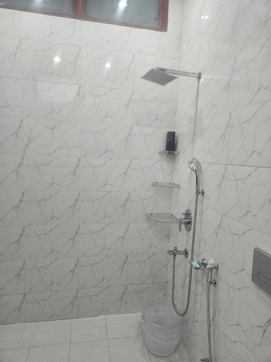 Bathroom 3, Ashirwaad249, Gautam Buddha Nagar
