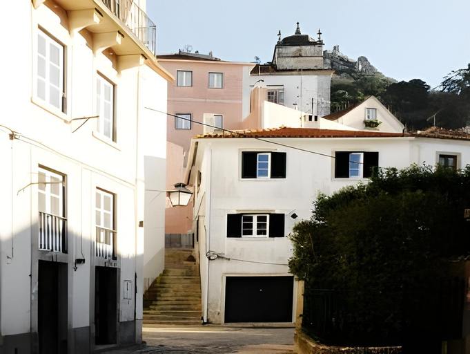 Others 4, Pendoa sintra collection, Sintra