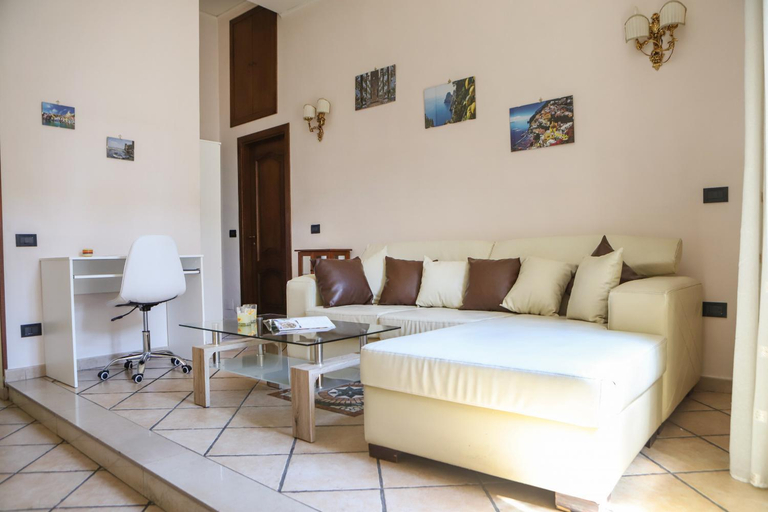 Bedroom 2, Appartamento all'Arenaccia by Wonderful Italy, Napoli