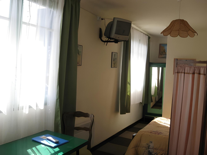 Bedroom 3, Hotel Villa Les Sirenes, Pyrénées-Orientales