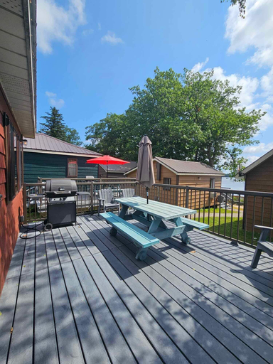 Sport & Beauty 5, Southview Cottages Resort, Peterborough