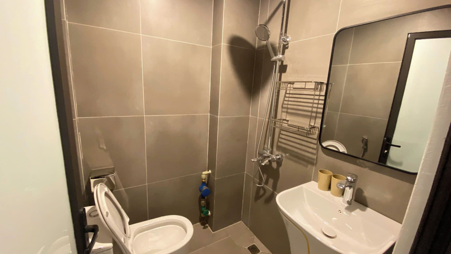 Bathroom 4, Era Apartment Giang Vo, Đống Đa