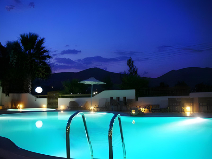 Sport & Beauty 5, Sun Rise Hotel Apartments, Central Greece