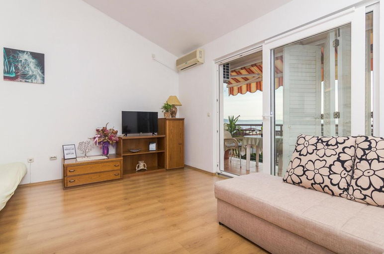 Others 4, Apartments Garmaz, Podgora