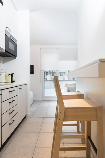 Others 3, Euryclea Residences, Attica