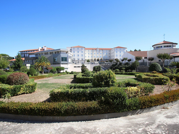Exterior 1