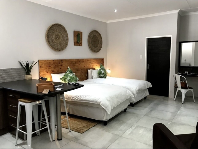 Bedroom 2, Maxton Boutique Hotel, Siyanda