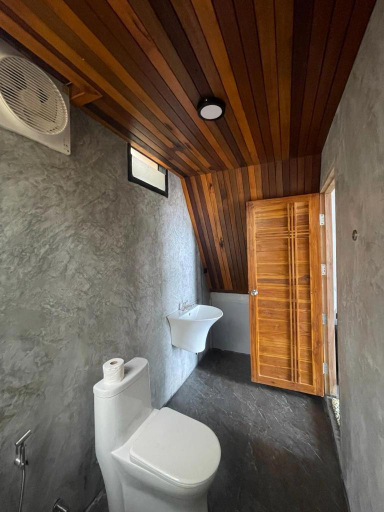 Bathroom, Dugong Koh Sukorn, Palian