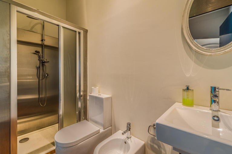 Bathroom, Home Appia Rome Rental, Rome