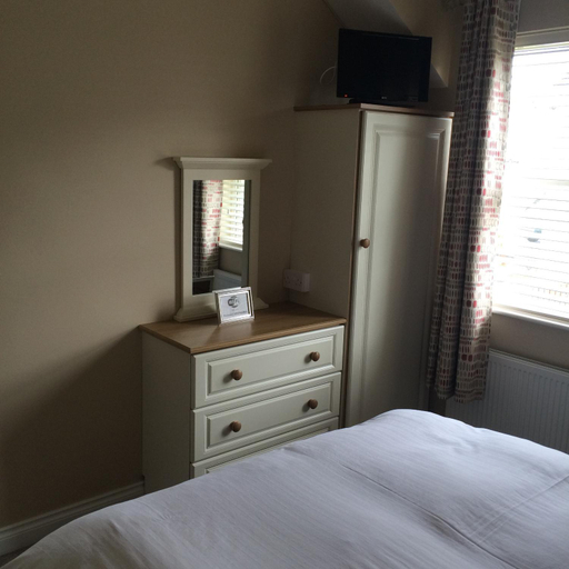 Others 5, Greenway View B&B