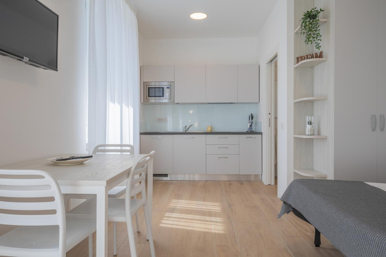 Others 5, Casa LiLu by Comorooms, Como